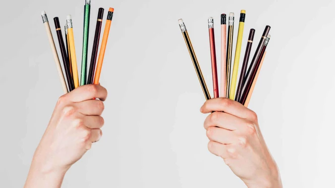 Personalizowane ołówki drewniane jako praktyczny gadżet reklamowy