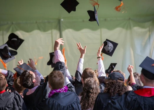 Baccalaureate-pennor och marknadsföring av skolor